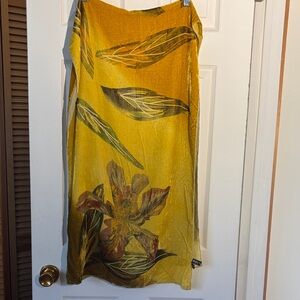Elegant Velvet Floral Scarf from Italy